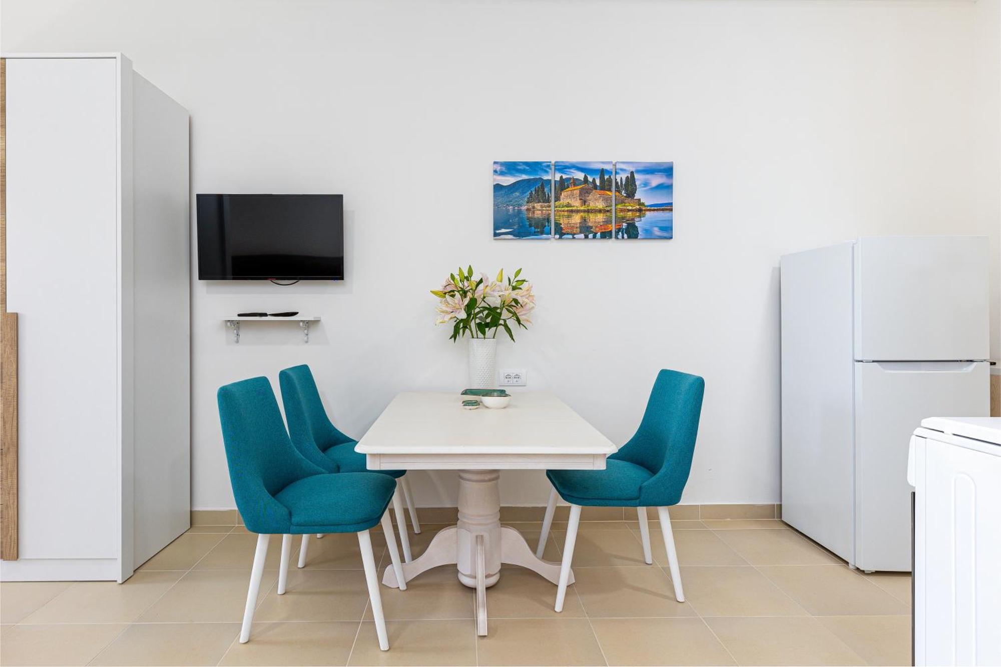 Apartments Lustica Радовичі Екстер'єр фото