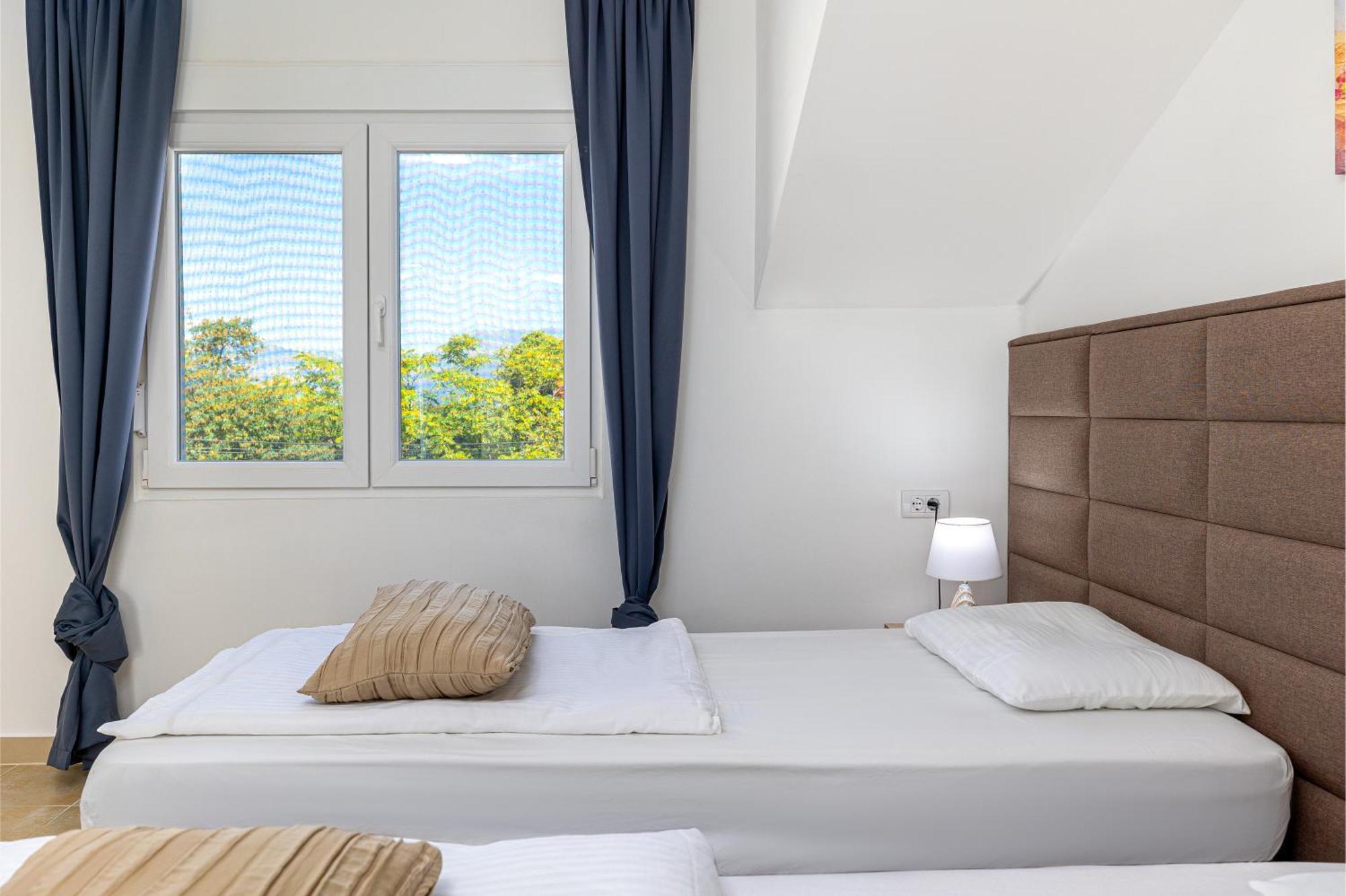 Apartments Lustica Радовичі Номер фото